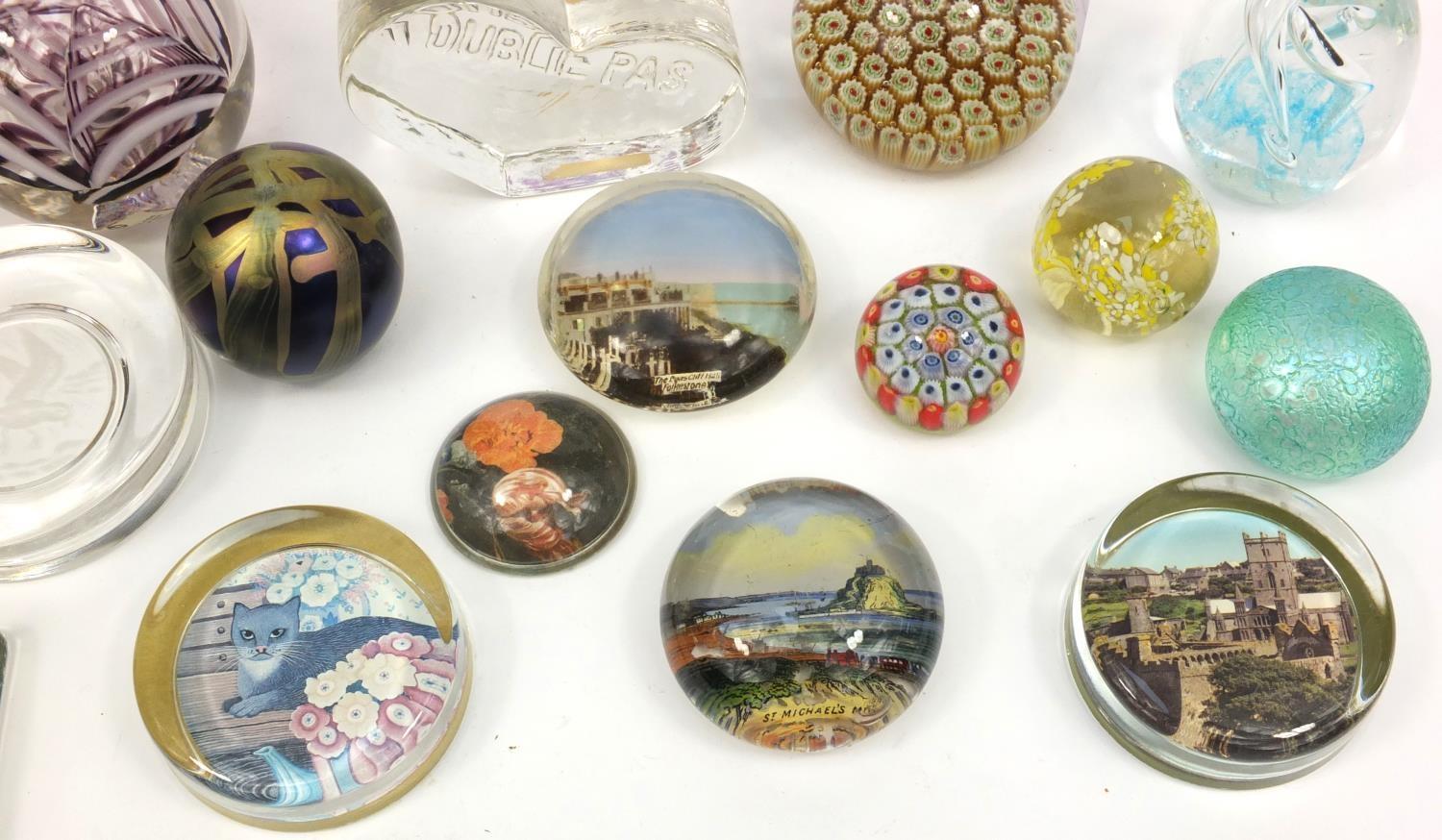 Collection of colourful glass paperweights including Caithness, Isle of Wight and Liskeard glass - Image 6 of 18