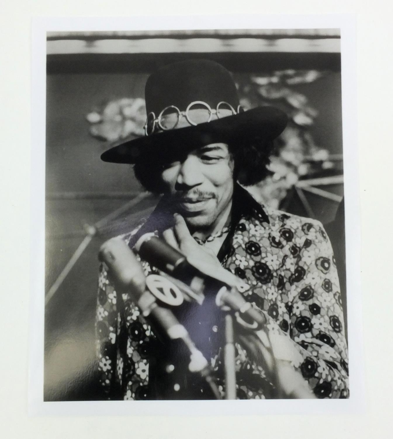 Four Jimi Hendrix black and white publicity photographs, each 25cm x 21cm - Image 3 of 5