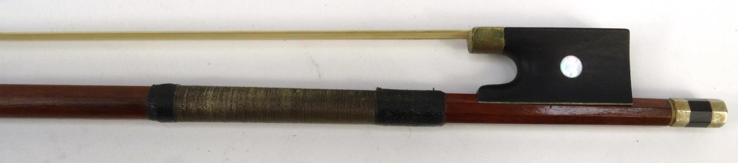 Wooden violin bow, stamped 'Bausch', 74cm long - Image 8 of 9