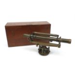 L. Beckmann surveyors level, with original fitted wooden box, 20cm high