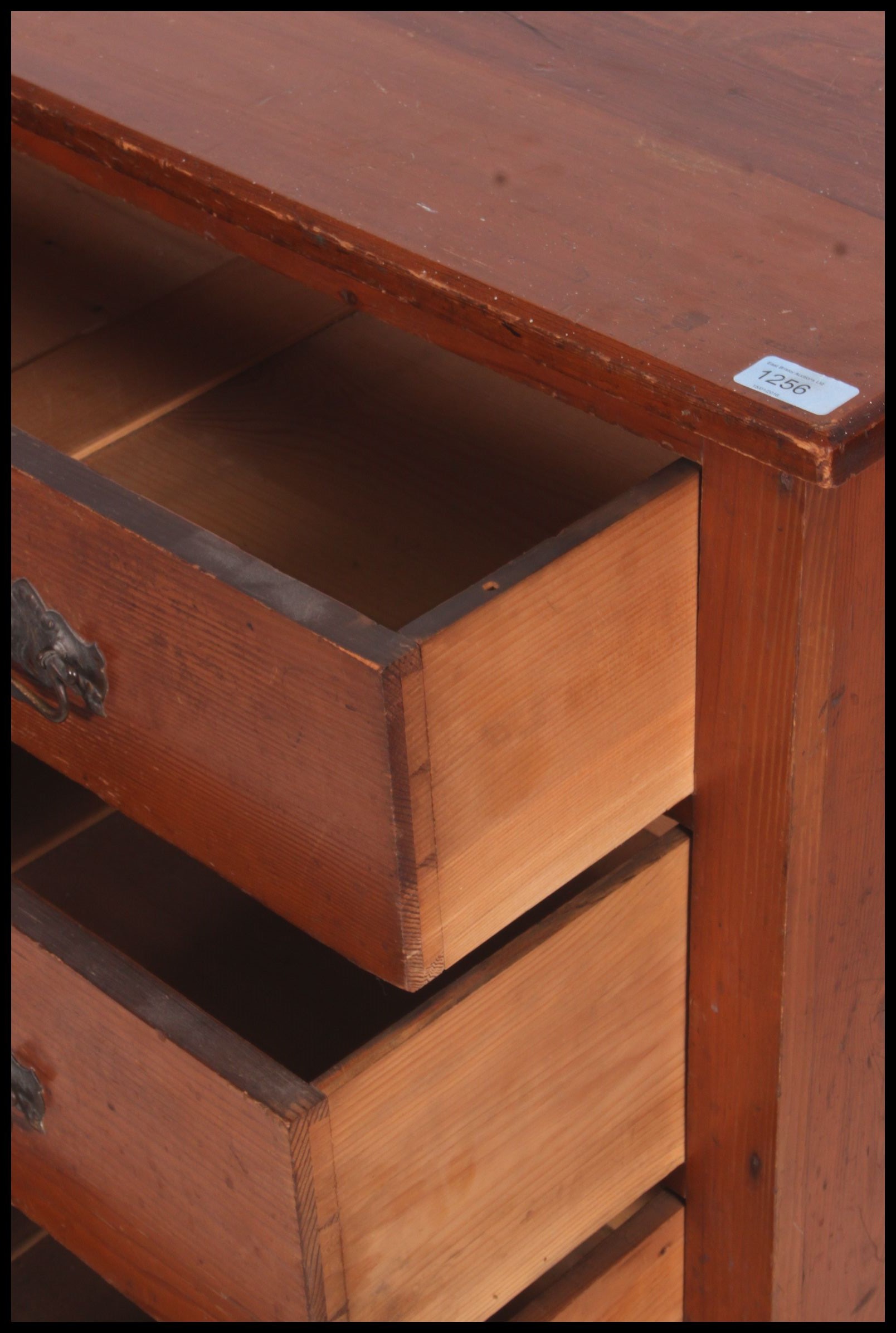 An Edwardian pine cottage chest of drawers. The flared top over 2 short and 2 deep drawers. - Image 5 of 5