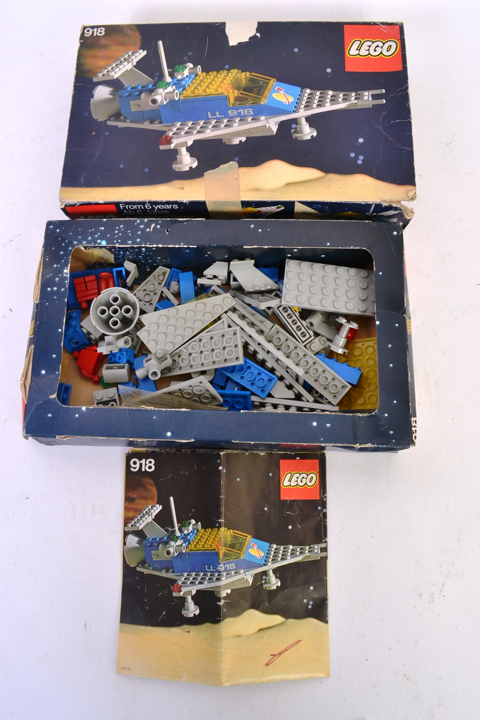 LEGO SPACE; An original 1980's Lego Land SPACE boxed set 918 One Man Spaceship. - Image 2 of 3