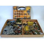 WARHAMMER: A collection of assorted Warhammer figures and accessories - both metal and plastic - to