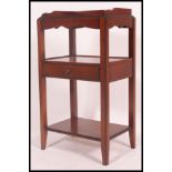 A good quality Georgian style mahogany side table / lamp table.