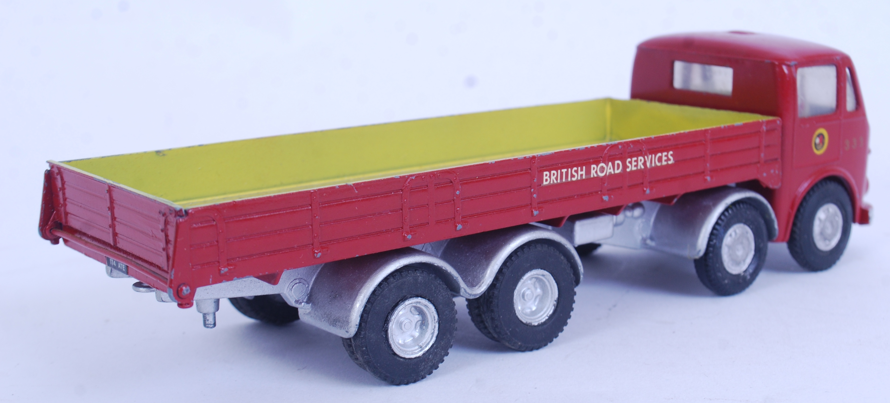 SPOT ON: An original Spot On 1:42 scale diecast model AEC Major 8 truck, British Road Series Wagon. - Image 3 of 5
