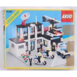 LEGO: An original vintage Lego ' Legoland ' 6386 Police Station set.