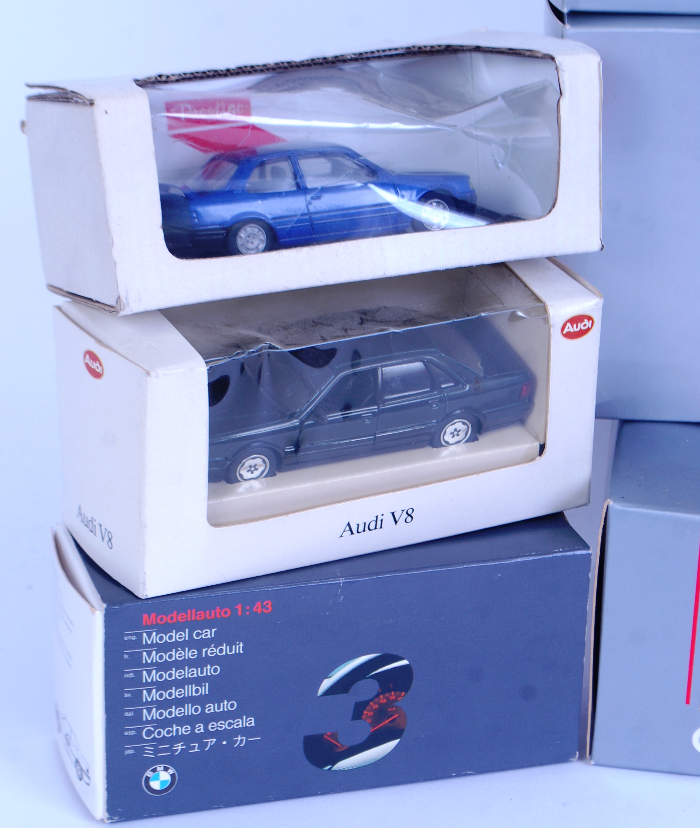 DIECAST: A collection of assorted loose and boxed diecast model cars and vehicles to include Corgi, - Image 5 of 7