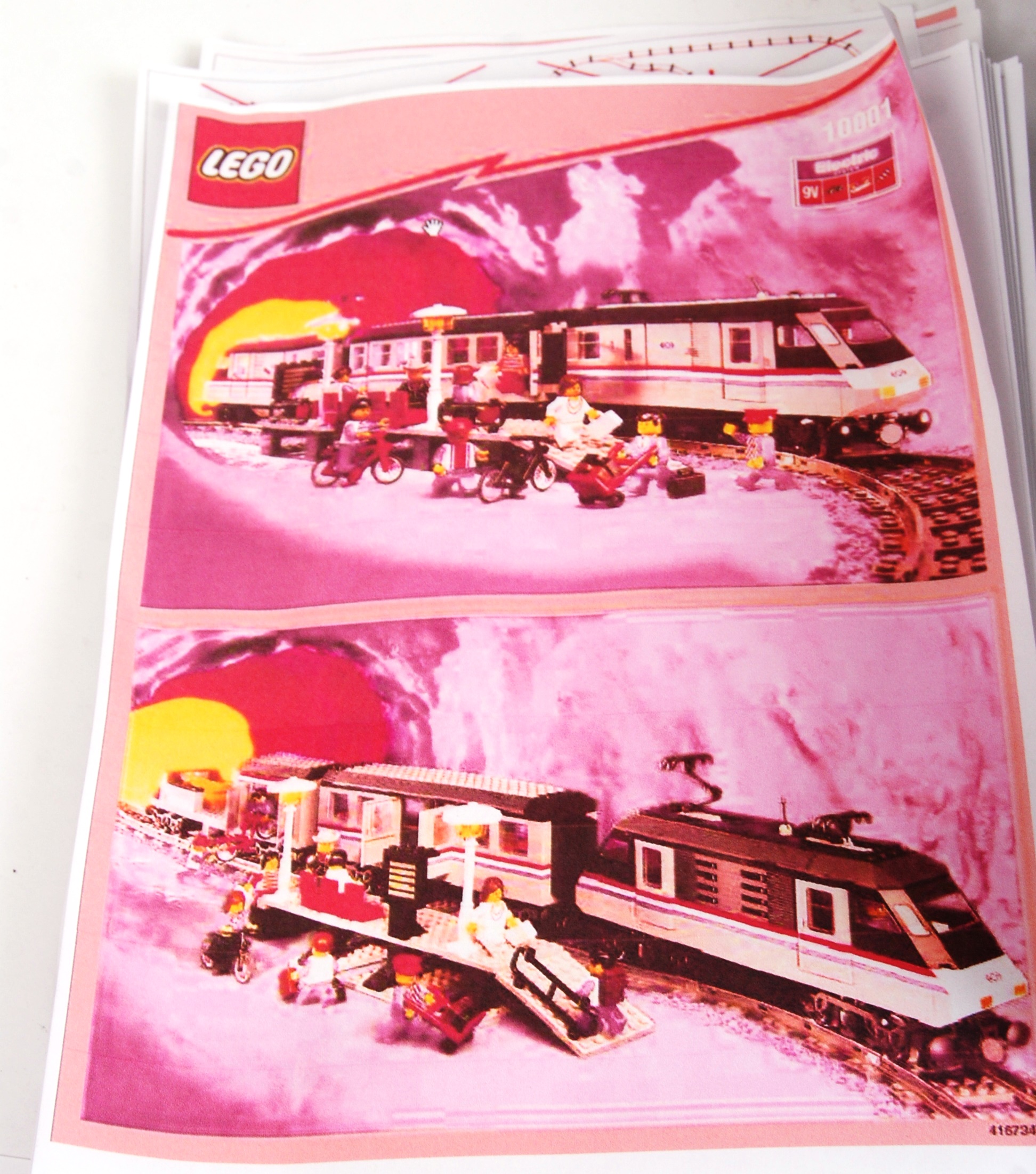 LEGO METROLINER; An original vintage Lego Metroliner 9v electric train set. - Image 5 of 5
