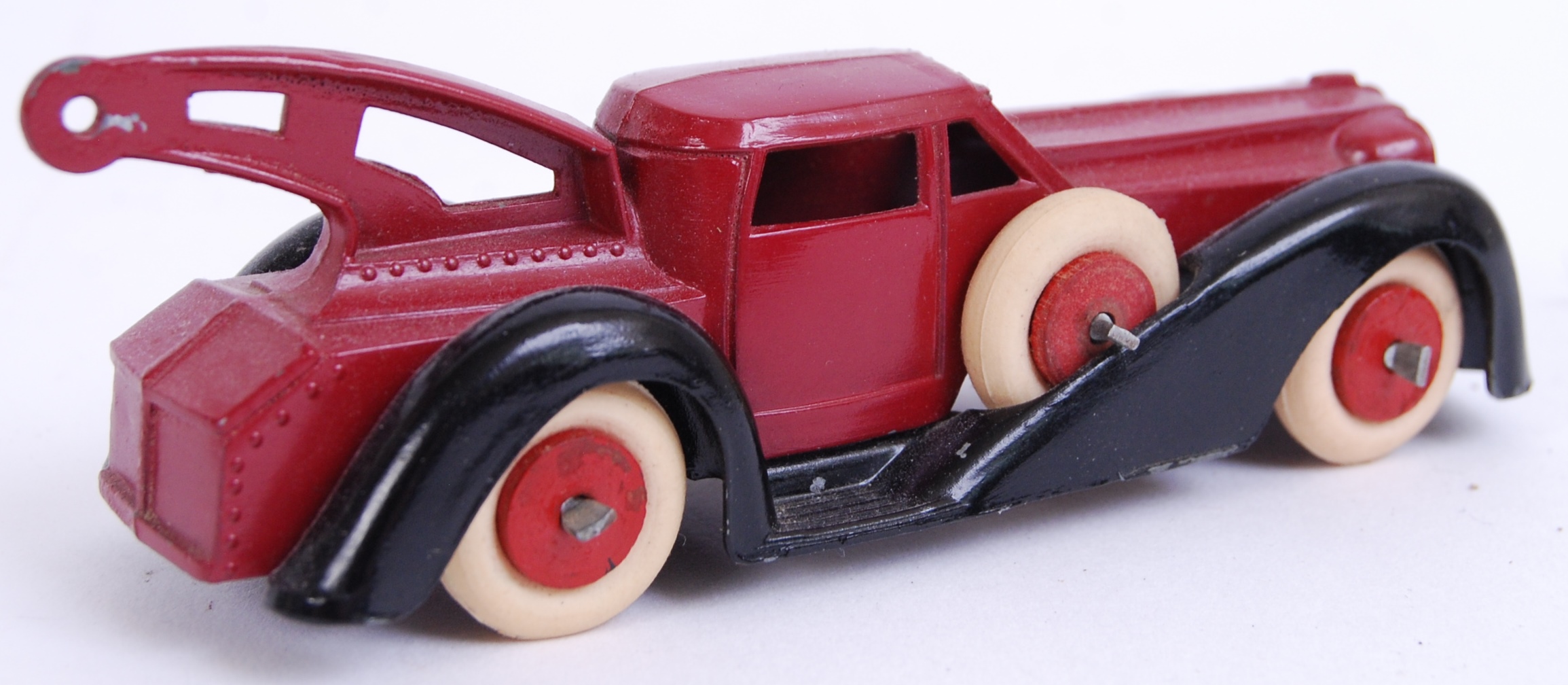 MANOIL: An original vintage Manoil Of NY American made diecast model car / truck. - Image 3 of 4