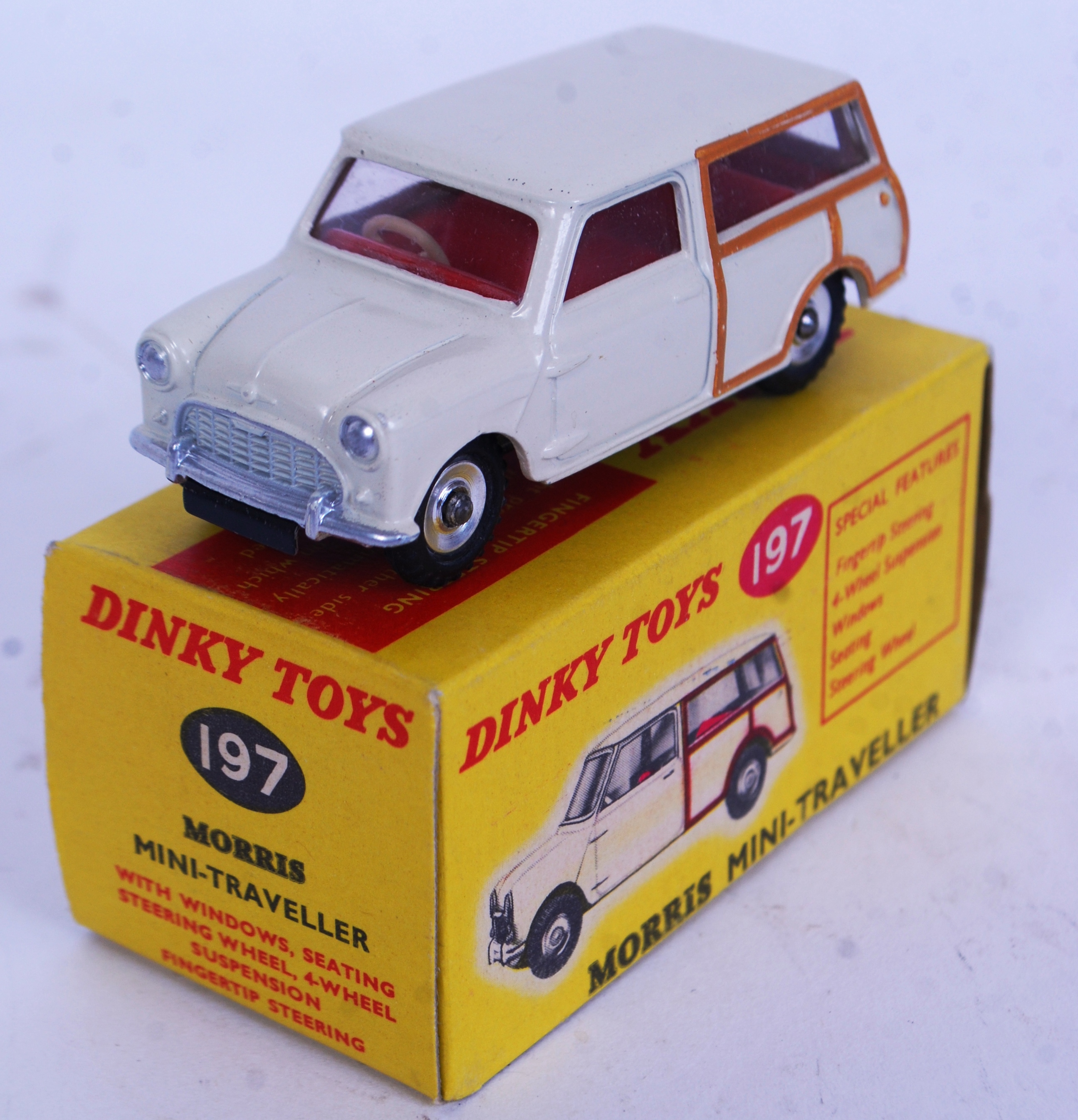 DINKY: An original vintage Dinky diecast model 197 Morris Mini Traveller car. - Image 3 of 4