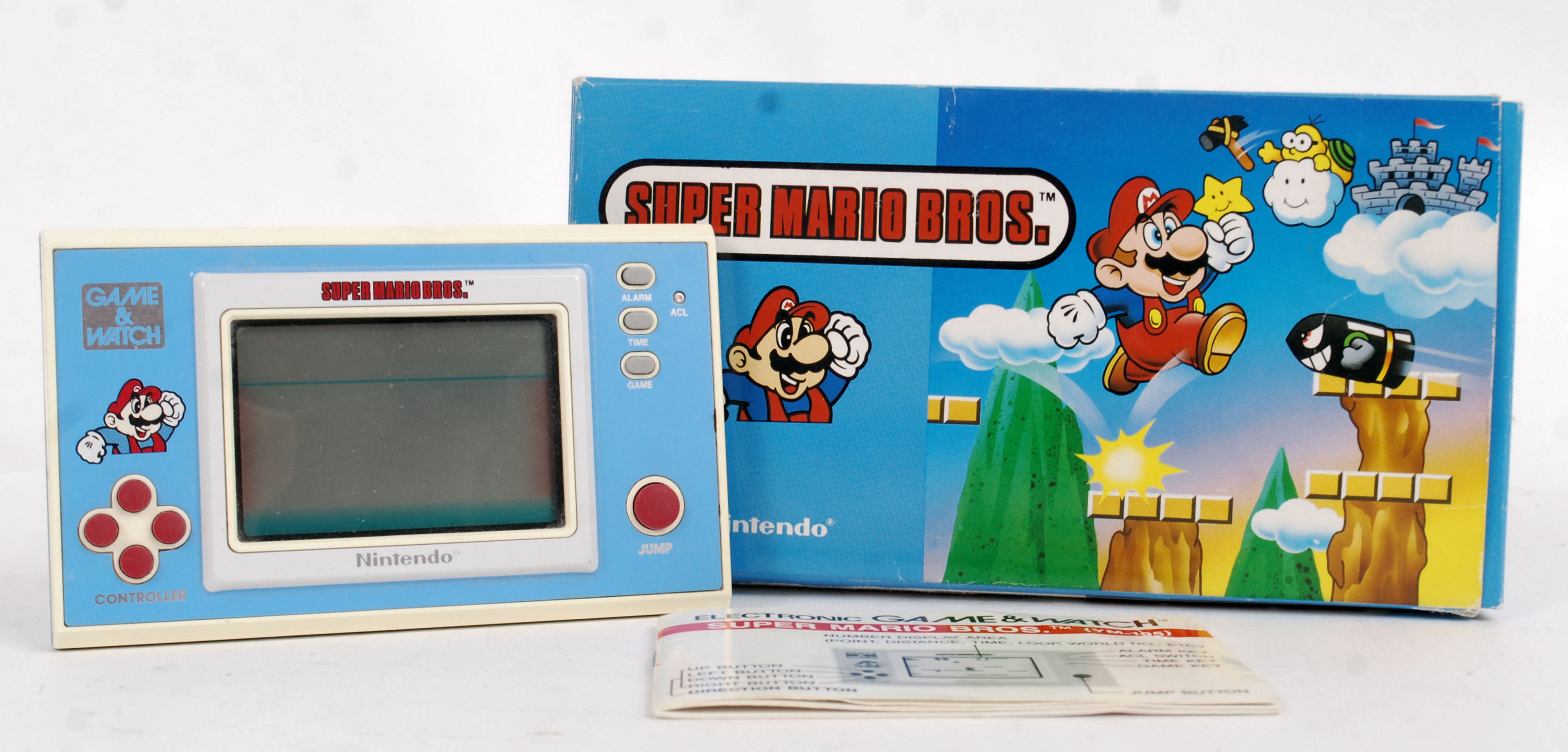 NINTENDO GAME & WATCH; An original vintage Nintendo Game & Watch Super Mario Brothers pocket game.