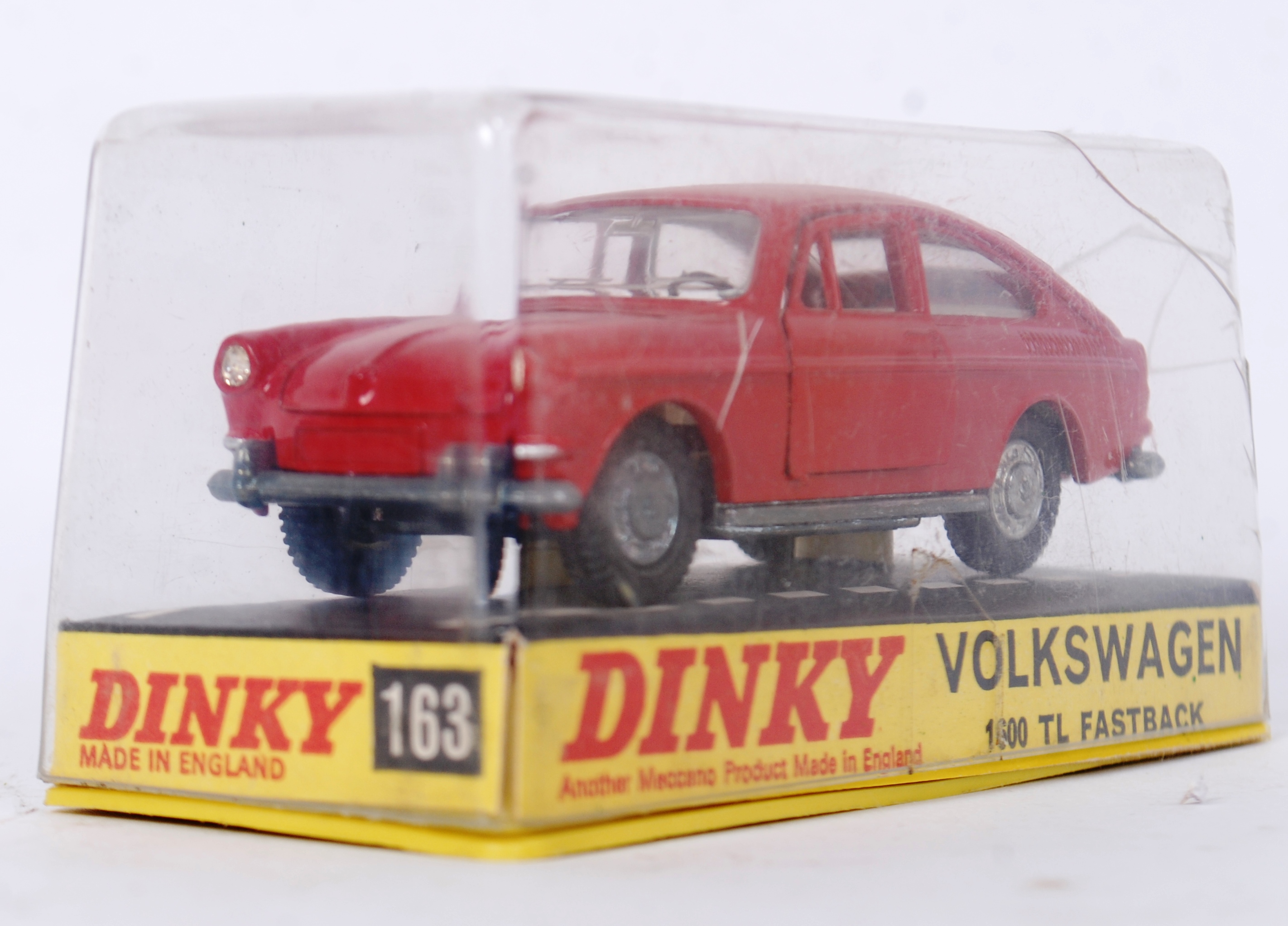 DINKY: An original vintage Dinky 163 Volkswagen 1600 TL Flashback. Red. Mint, box cracked slightly. - Image 3 of 5