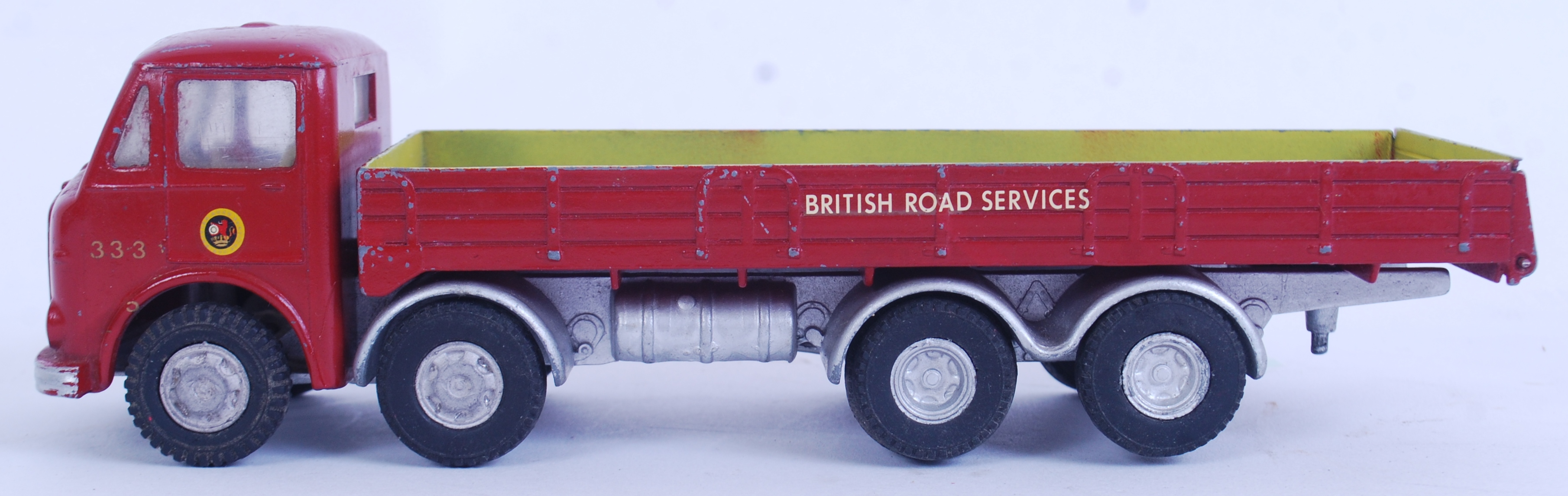 SPOT ON: An original Spot On 1:42 scale diecast model AEC Major 8 truck, British Road Series Wagon. - Image 2 of 5