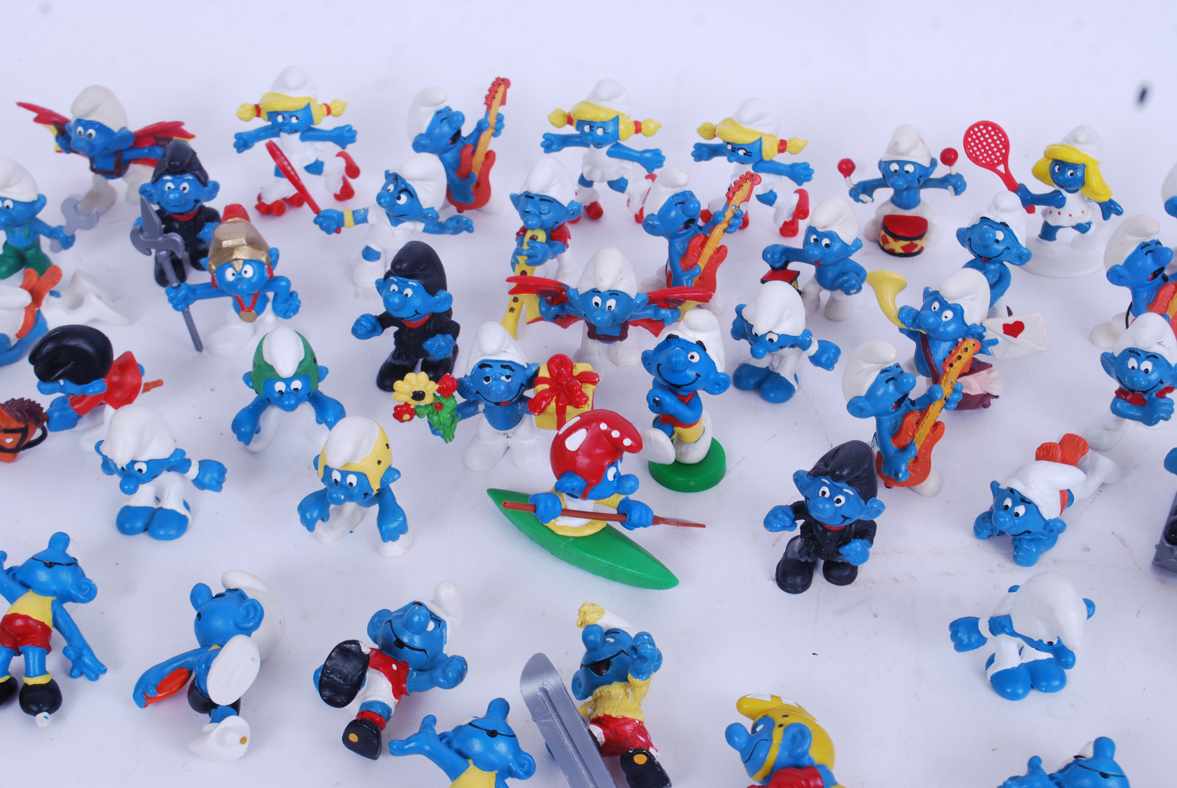 SMURFS: A good collection of 50x assorted vintage original Peyo Smurfs from the 1980's, - Image 5 of 7