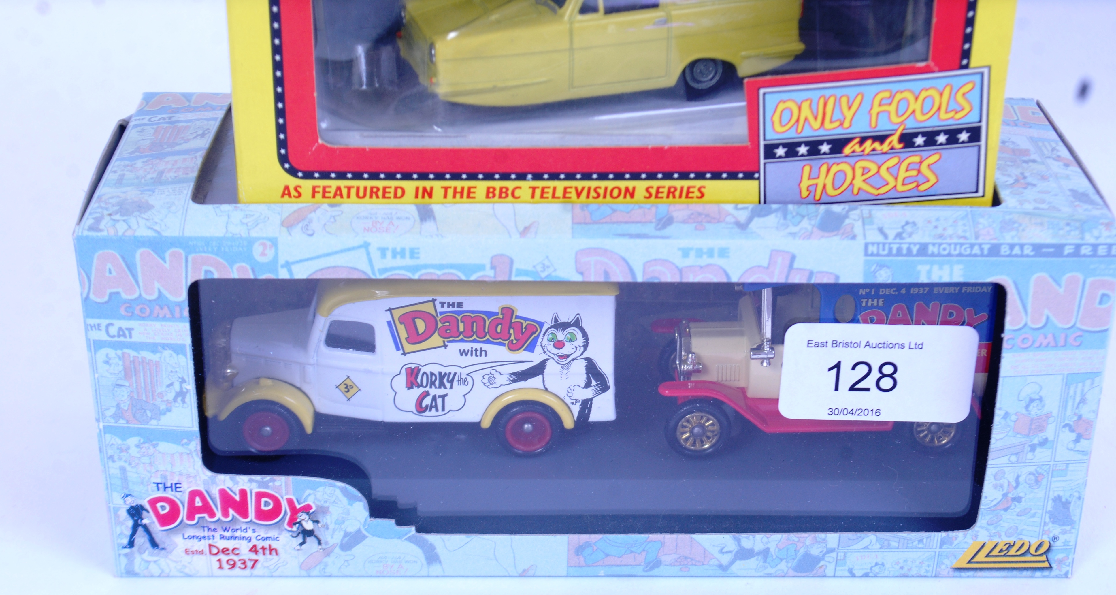 TV/FILM DIECAST: Two vintage Lledo diecast model variations of the Only Fools & Horses Reliant - Image 3 of 3