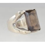 A 925 silver dress ring with large emera