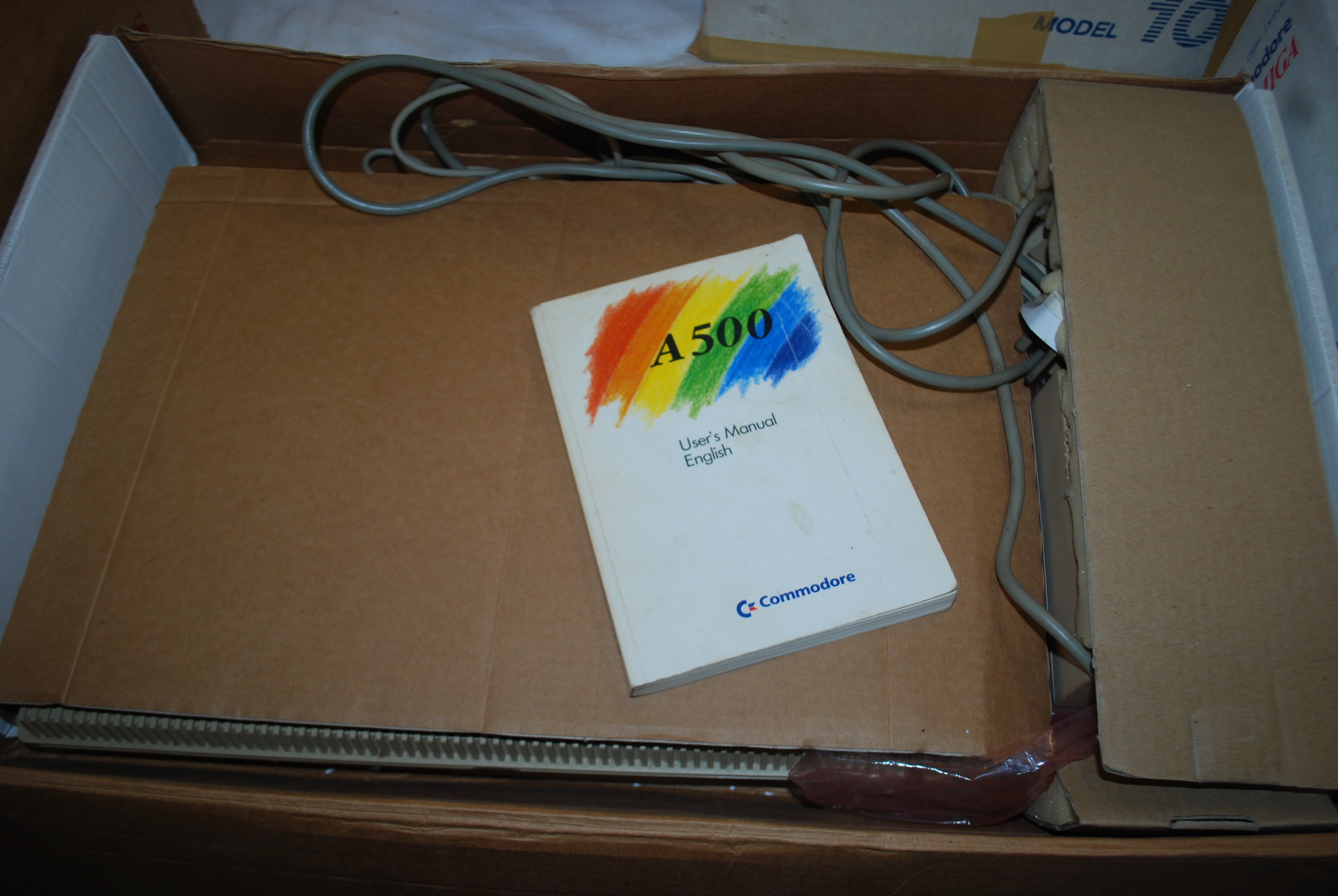 A COMPLETE COMMODORE AMIGA COMPUTER SYST - Image 5 of 9