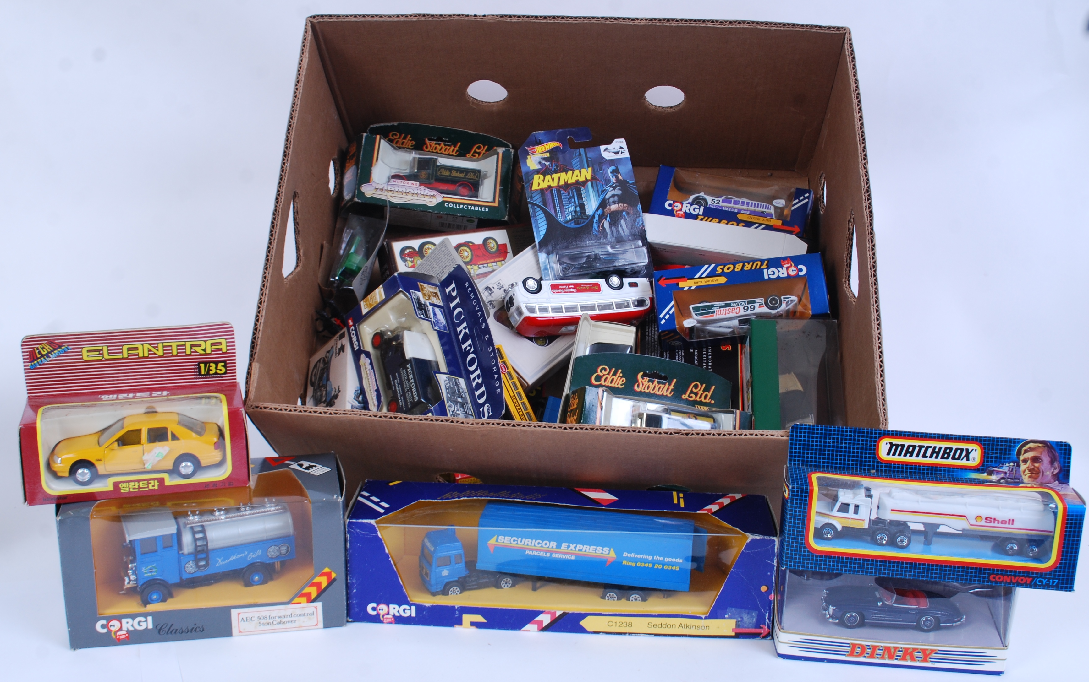DIECAST: A collection of assorted boxed