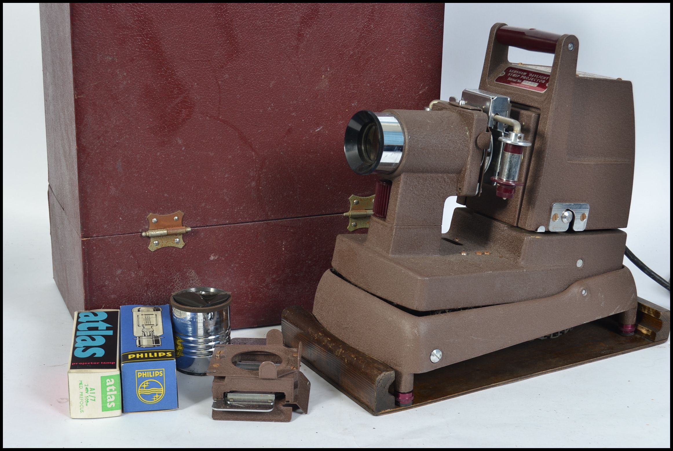 A vintage mid century Kershaw Strip projector complete with bulbs and in the original portable