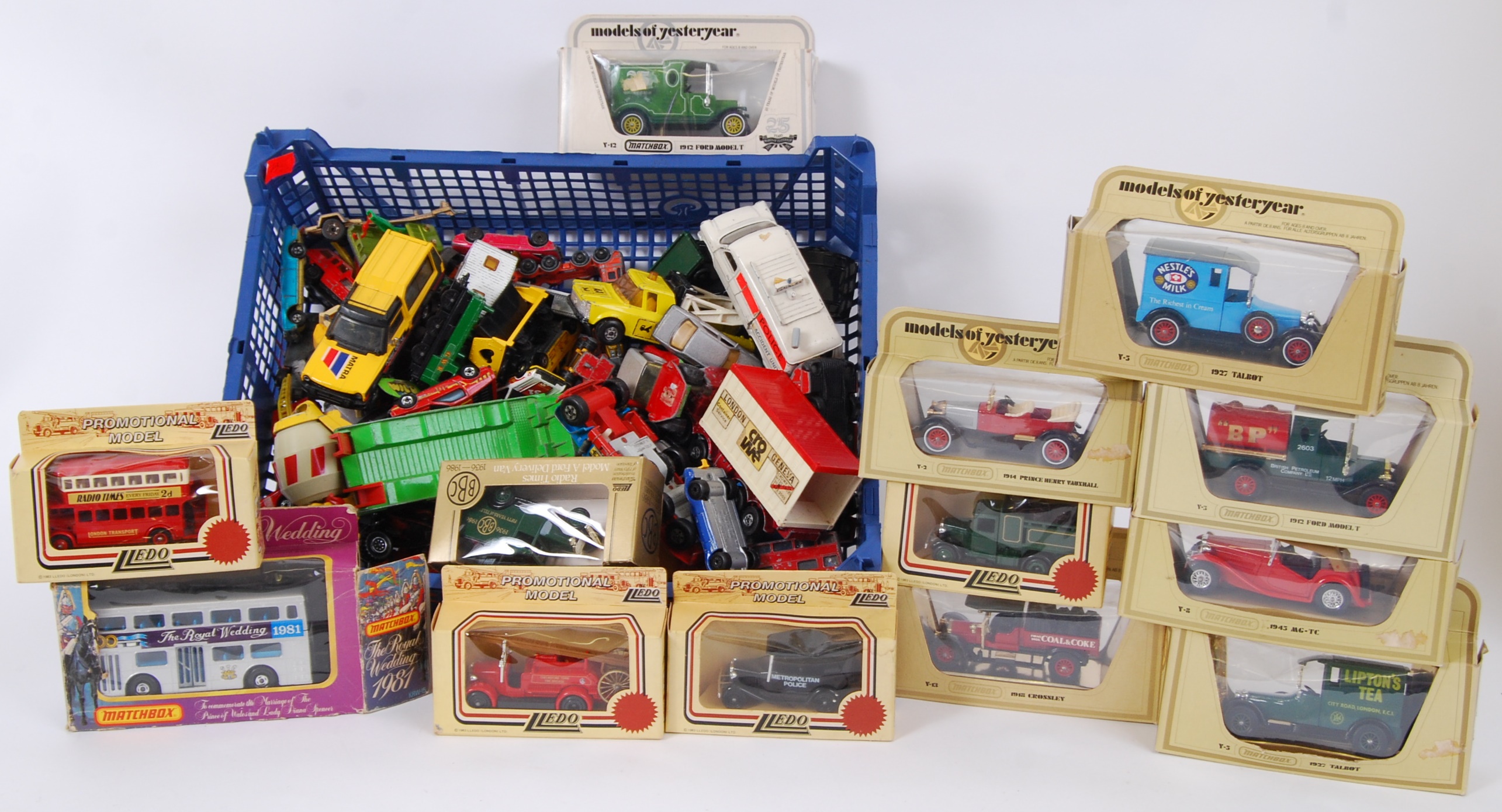 DIECAST; A mixed collection of diecast t