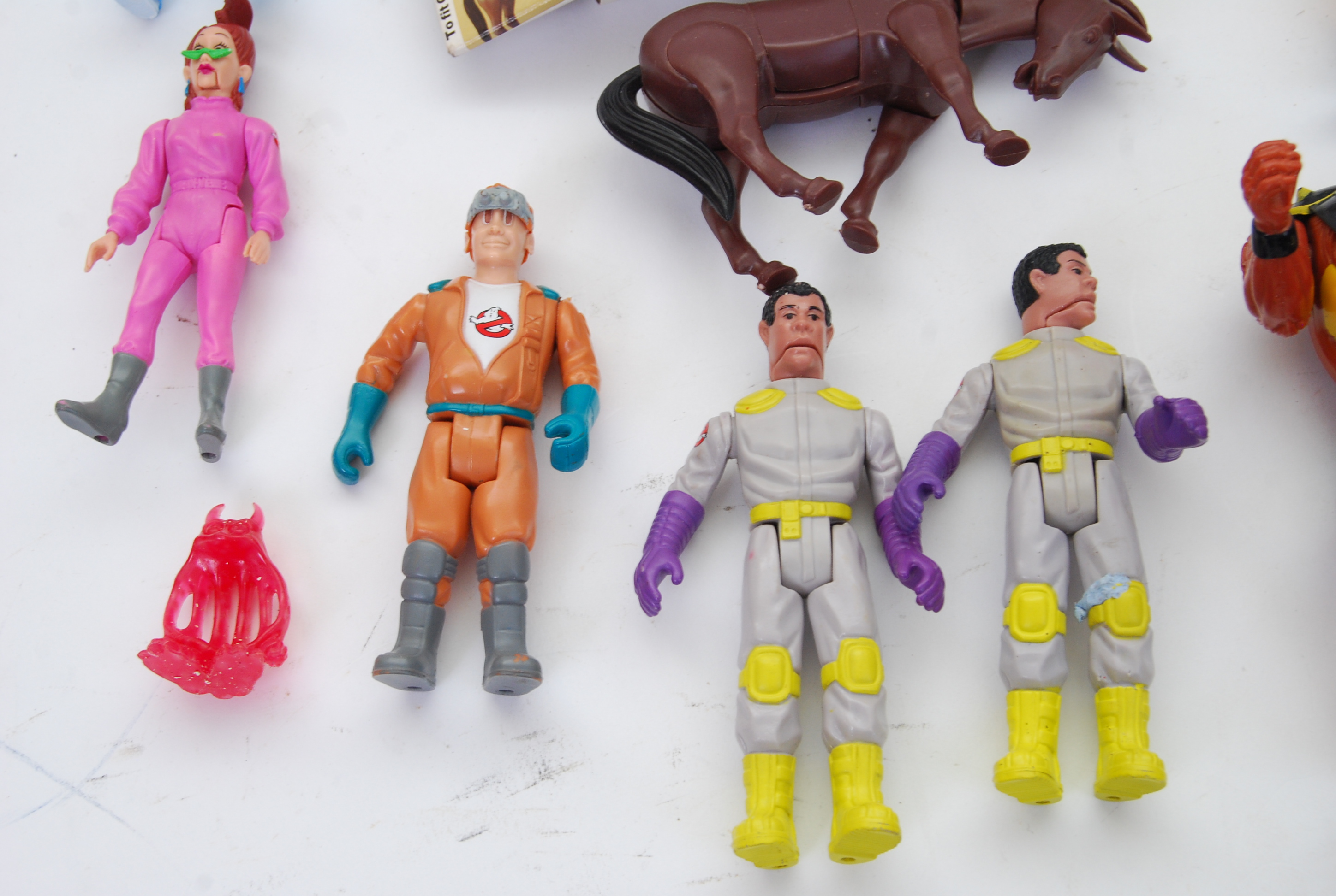ACTION FIGURES: A collection of 1980's a - Image 2 of 3