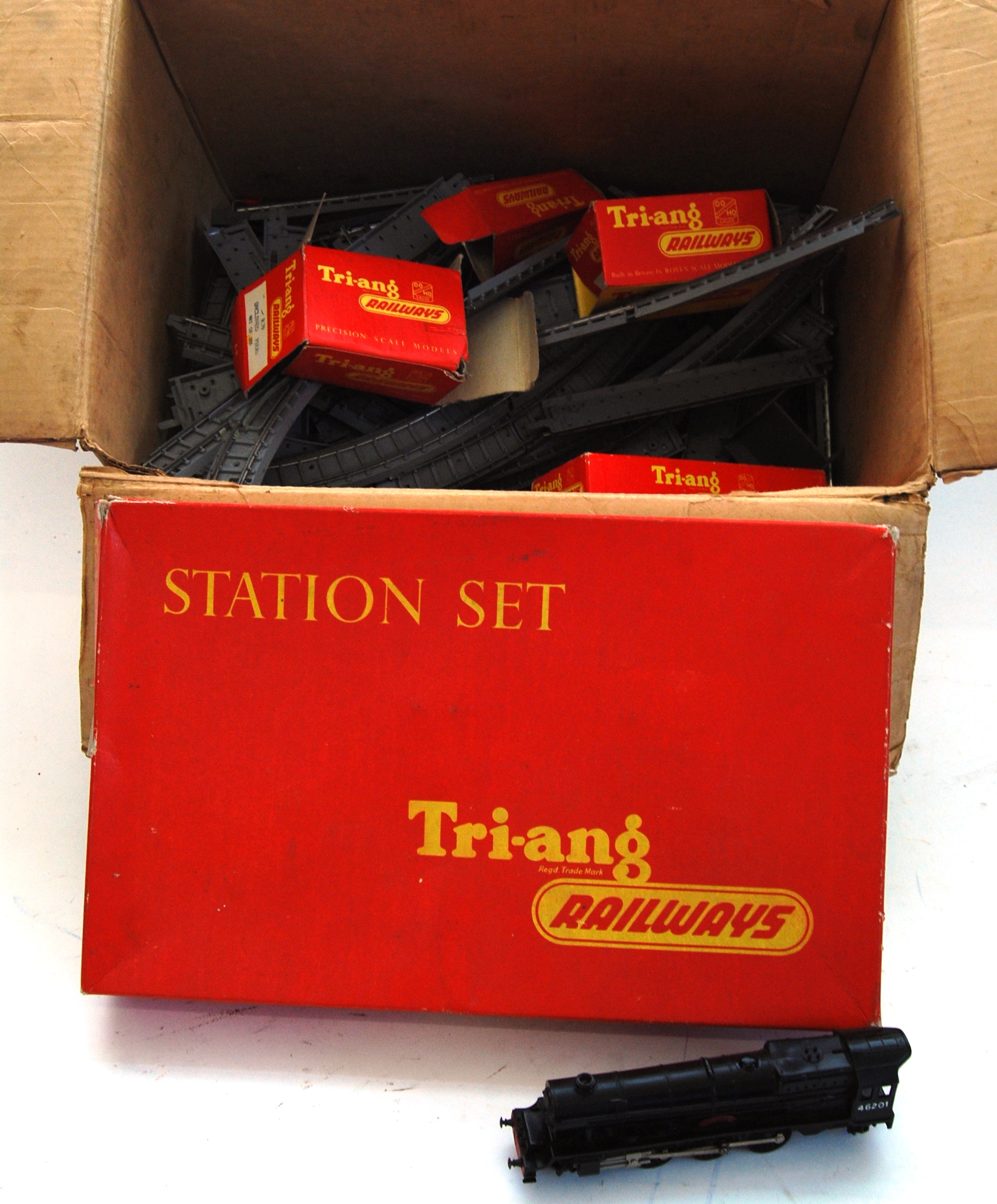 00 GAUGE: A collection of vintage Triang