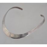 A hallmarked 925 silver choker neckace hallmarked for London. Weight 43g.