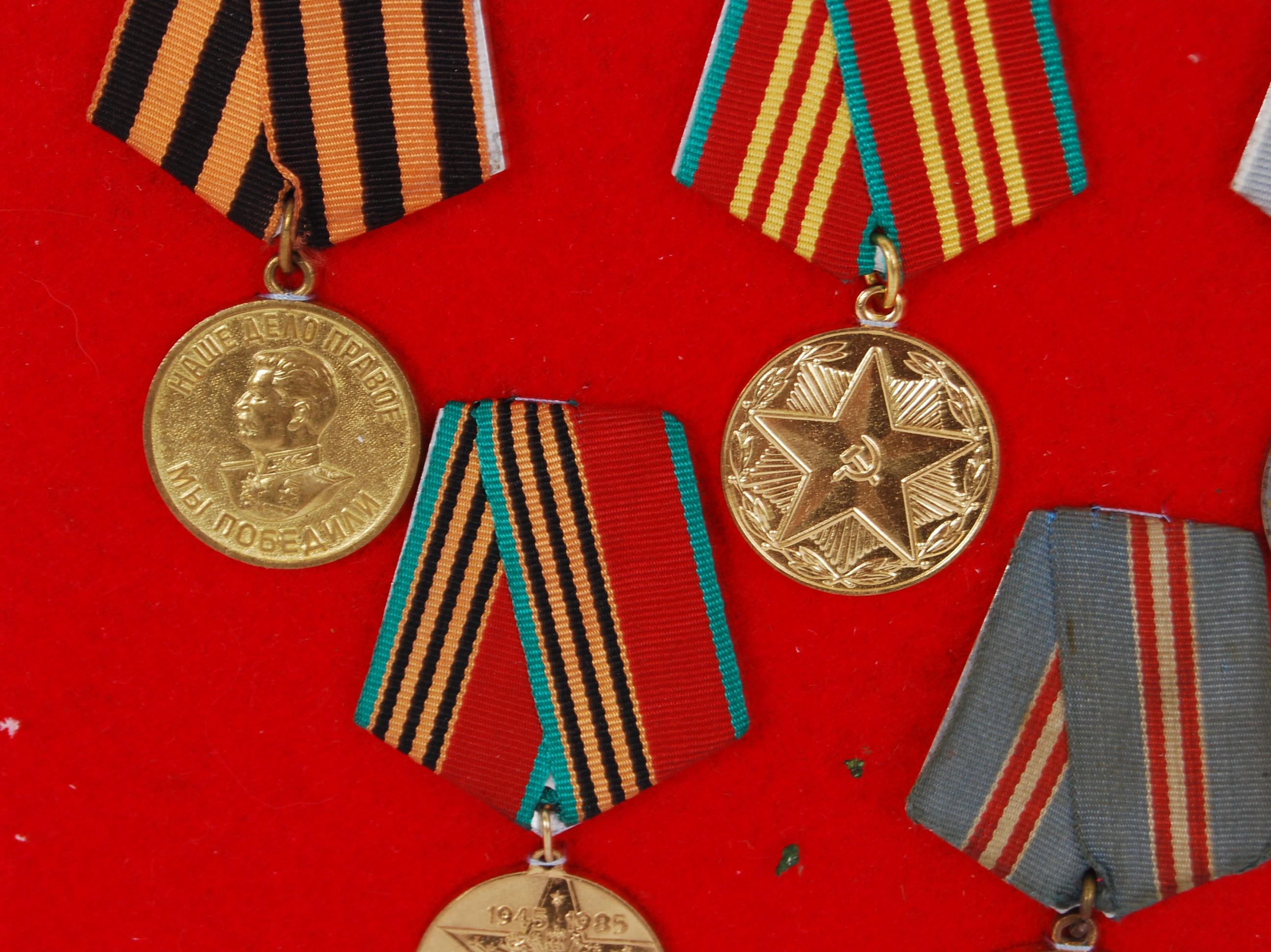 MEDALS: A collection of assorted Russian and related commemorative medals, - Image 2 of 4