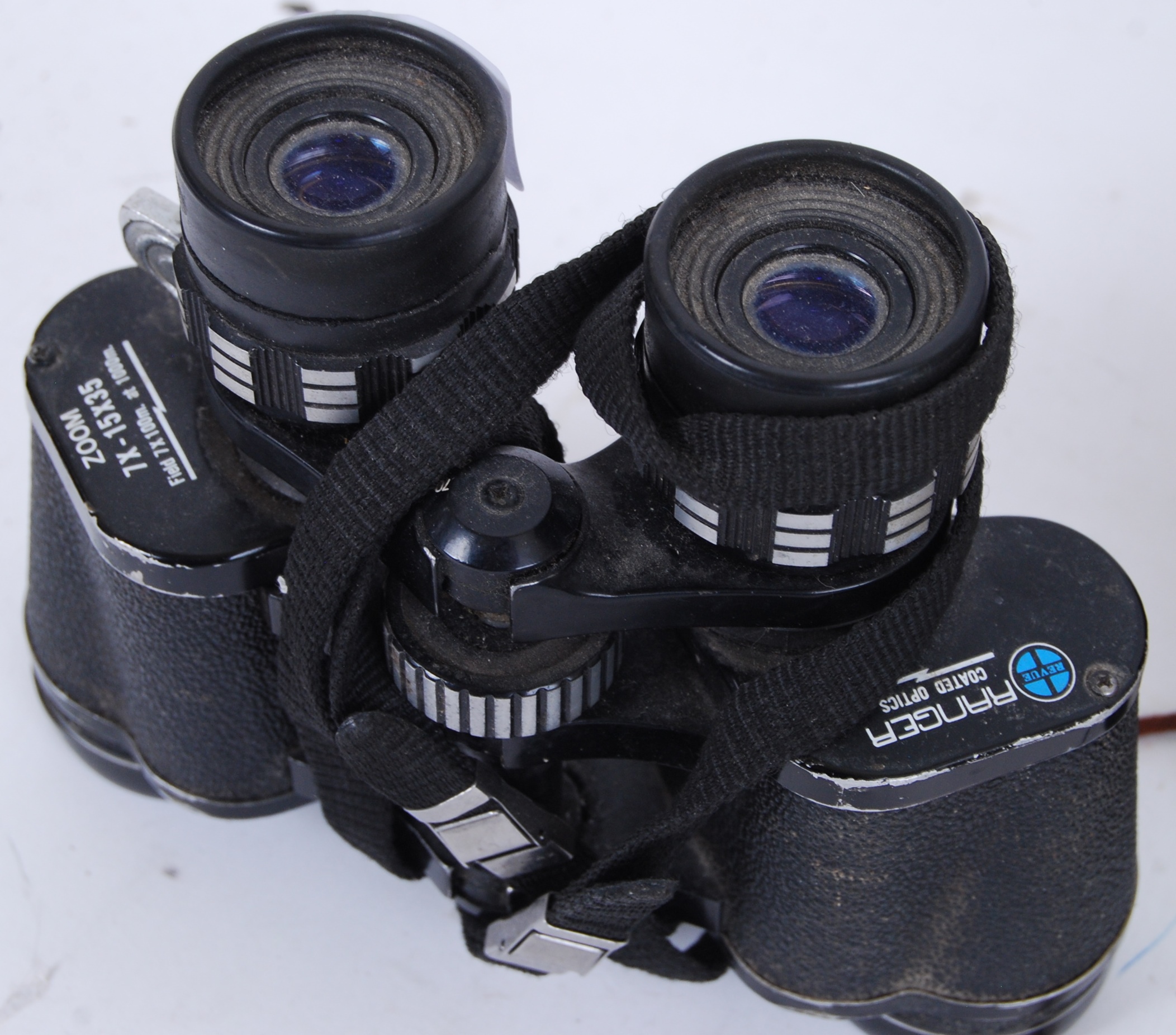BINOCULARS: A collection of 3x pairs of binoculars to include a WWI unusual pair of JC Carr Ellison - Image 6 of 6