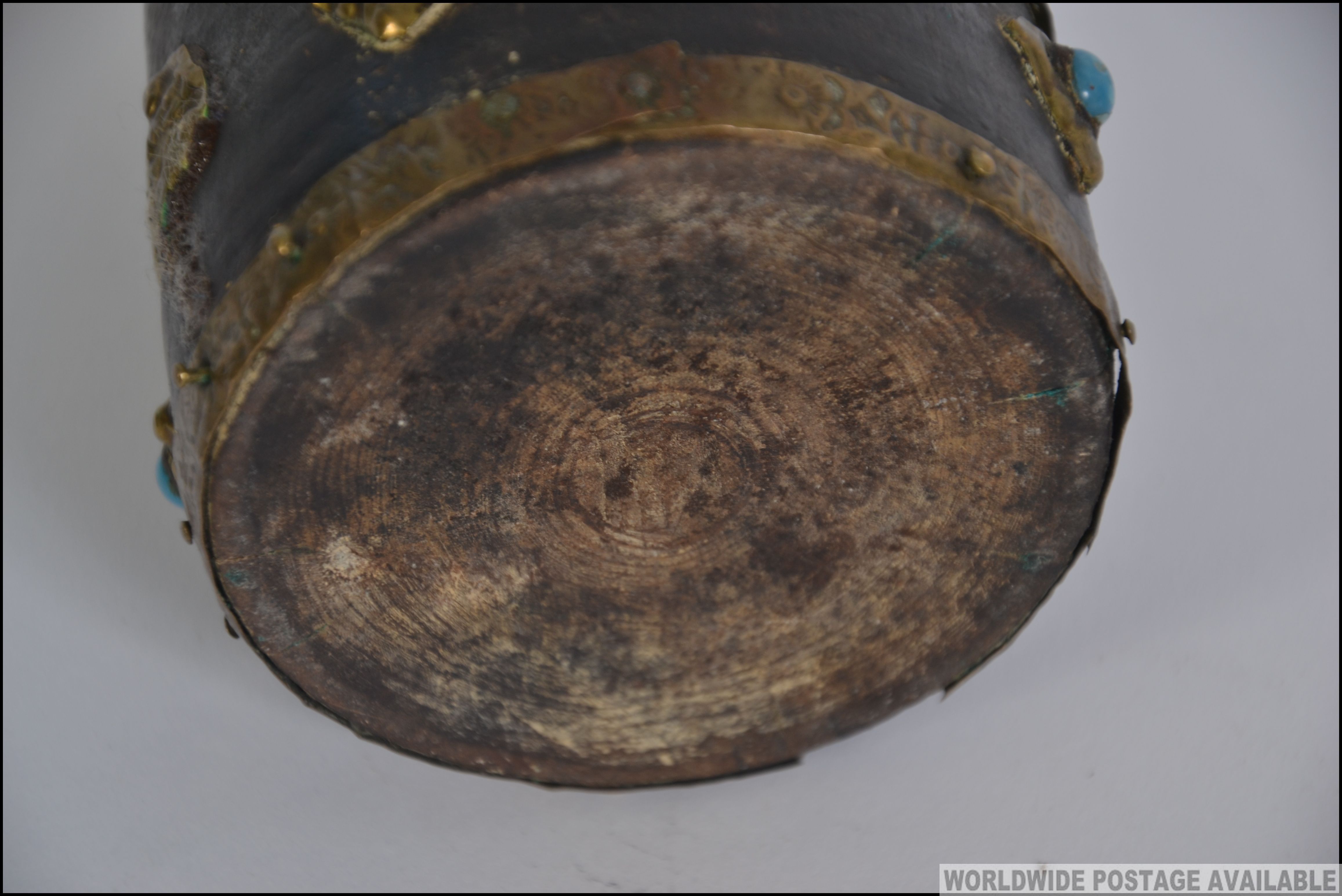 A 19th century Chinese wooden paint pot - Image 4 of 4