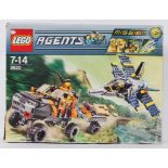 LEGO: Lego Agents boxed set 8630. Conten