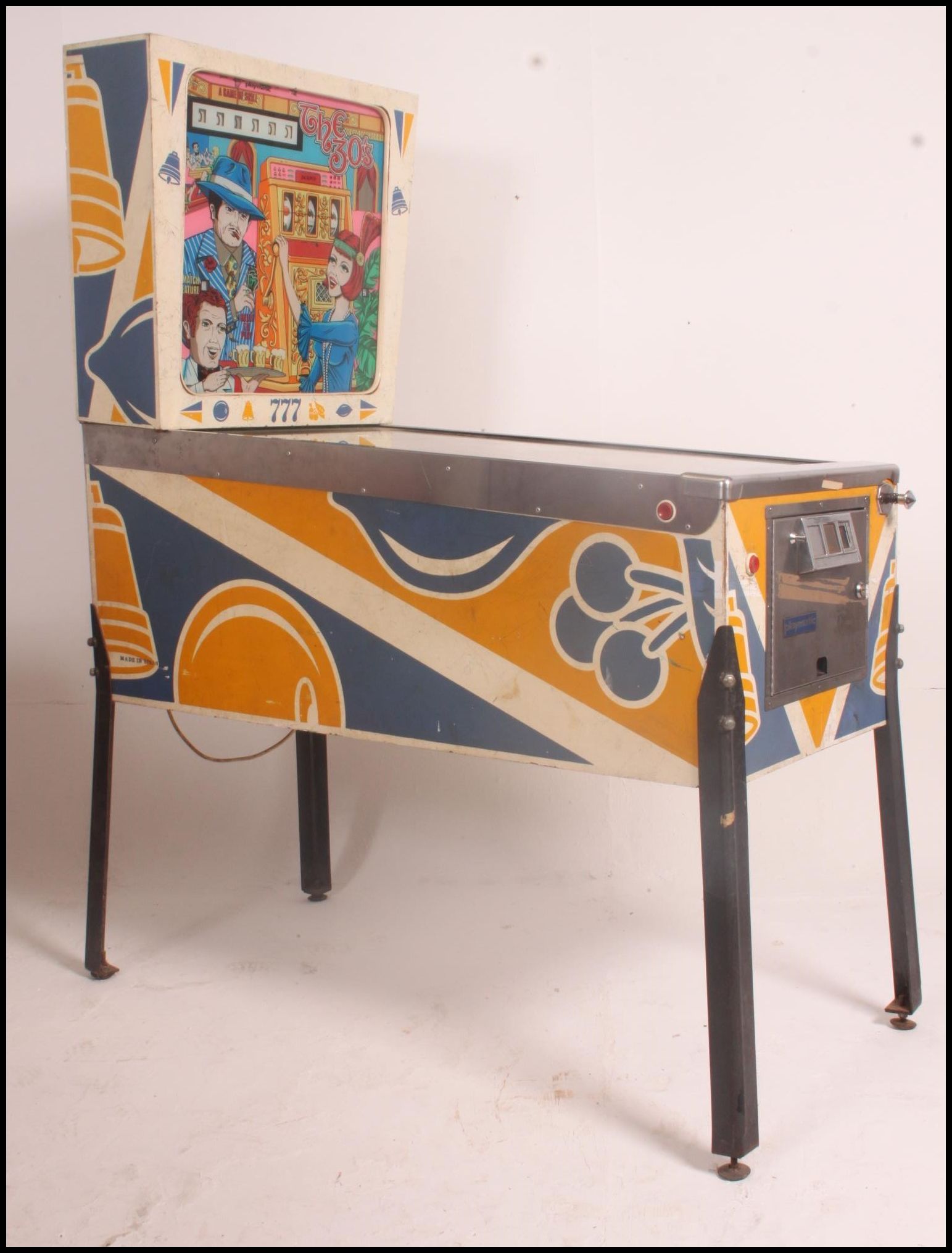 A 1977 Playmatic 777 ' The 30's ' Pinball Machine ( Pin Ball ) dating to the 1970's raised on
