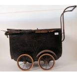 VICTORIAN DOLLS PRAM: