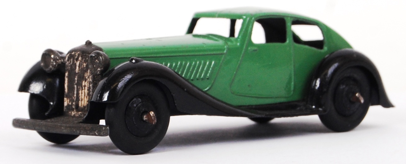 DINKY: An original vintage early Dinky toys pre-war saloon car - 36D Rover. Original green paint.