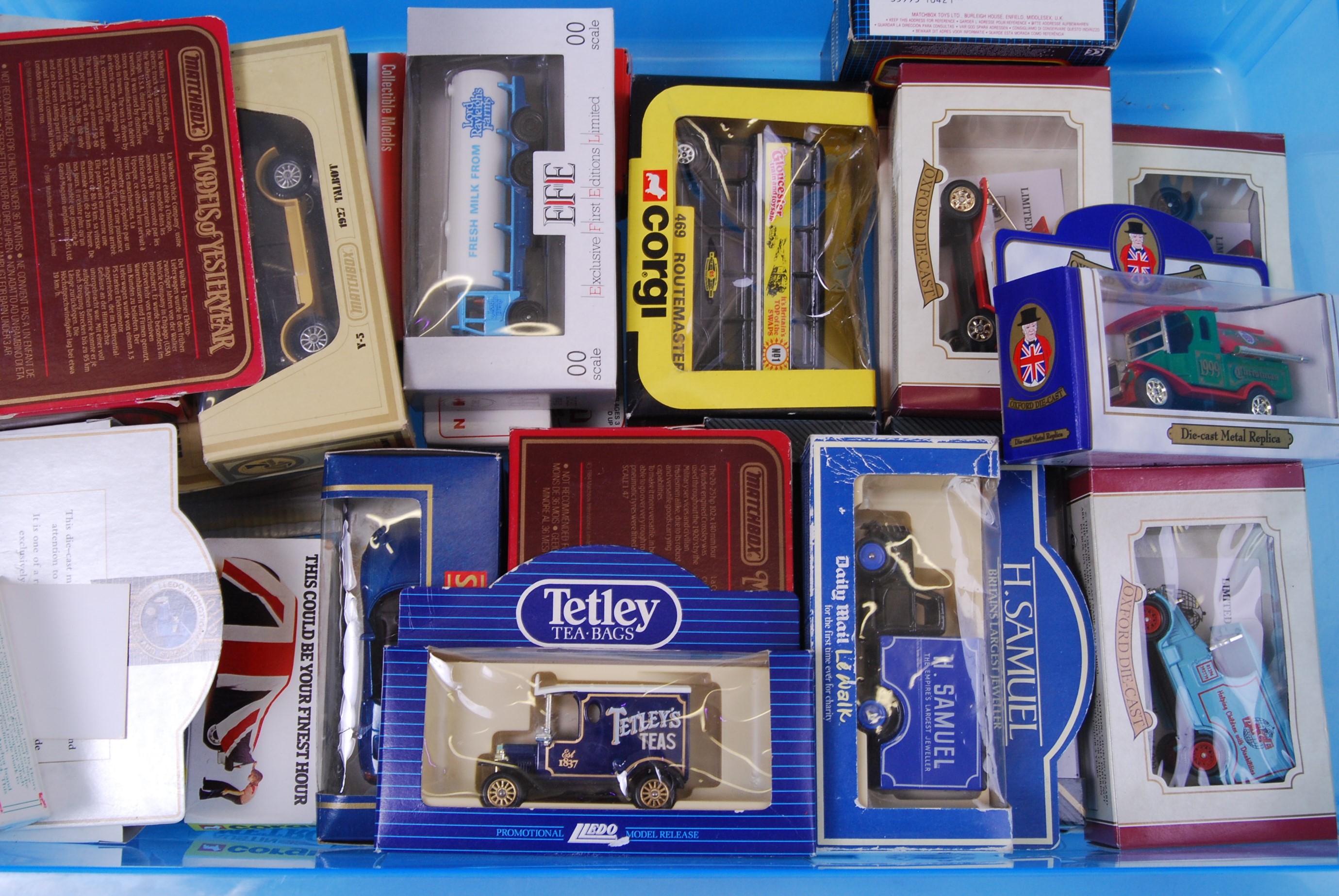 DIECAST: A collection of assorted boxed diecast model cars and vehicles to include Lledo, - Image 2 of 4