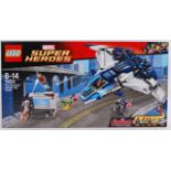 MARVEL SUPER HEROES: An original Lego set 76032 Marvel Super Heroes set - Avengers Quinjet City