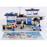 VINTAGE LEGO POLICE: An original vintage Lego Legoland Town Police Station set 6384.