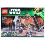 STAR WARS LEGO: A Star Wars Lego set 75017 Duel On Genosis. Sealed, as new.