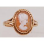 9ct gold cameo set ring with rope gallery. Hallmarked Birmingham. Size K.