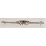 A 925 silver sweetheart brooch hallmarked with roller clip clasp. Measures 5cms.