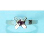 A 14ct white gold ring set ruby, size M, 2.7g.