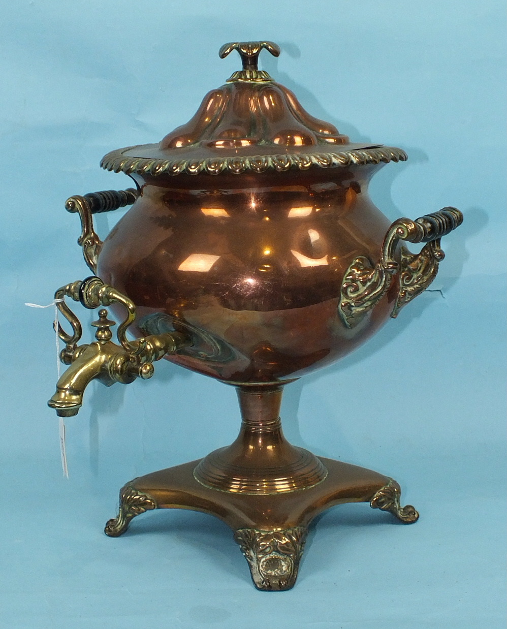 A 19th century copper samovar, 40cm high, (a/f).