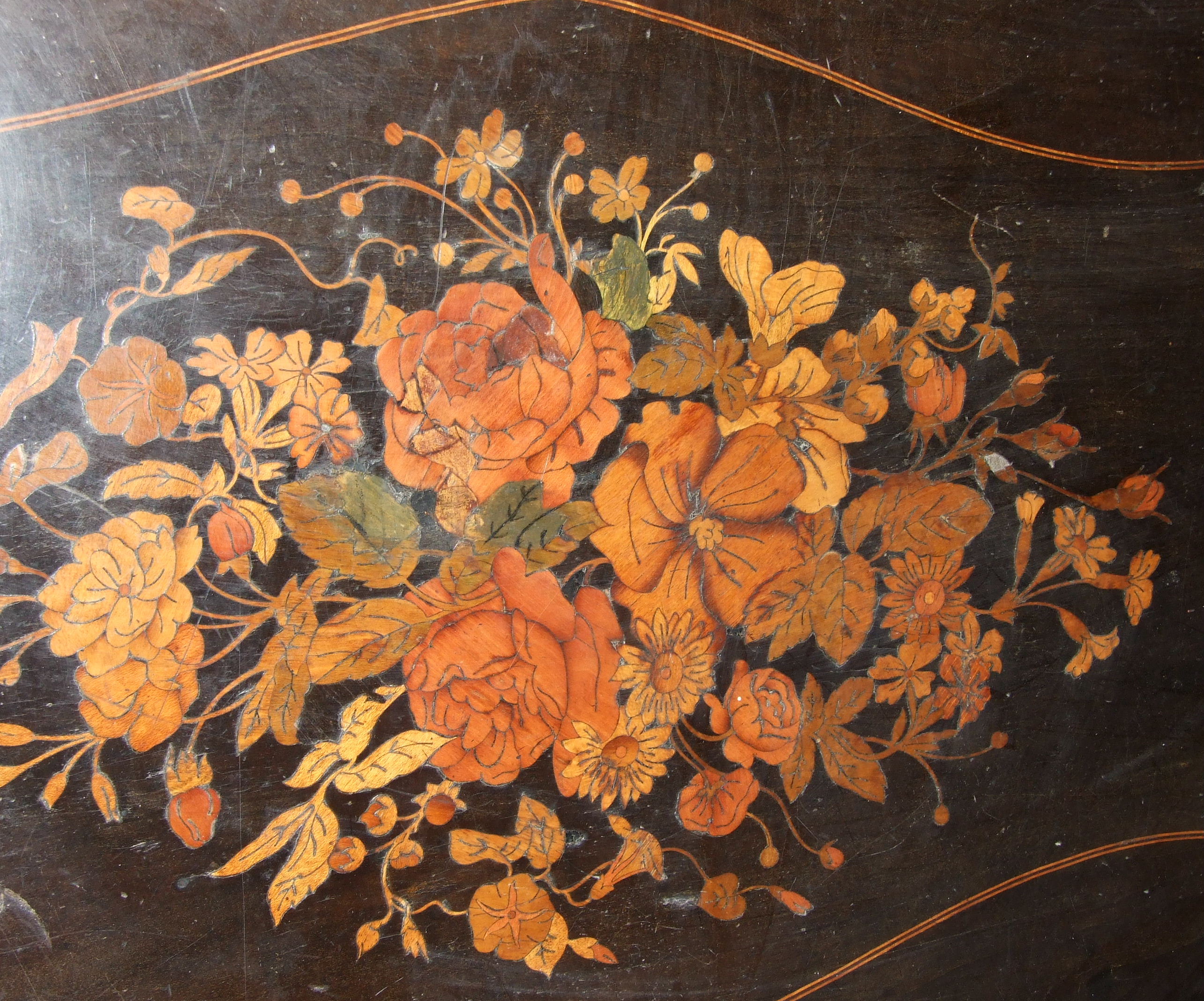 A good quality 19th century French kingwood and ebony marquetry centre table. - Image 5 of 6