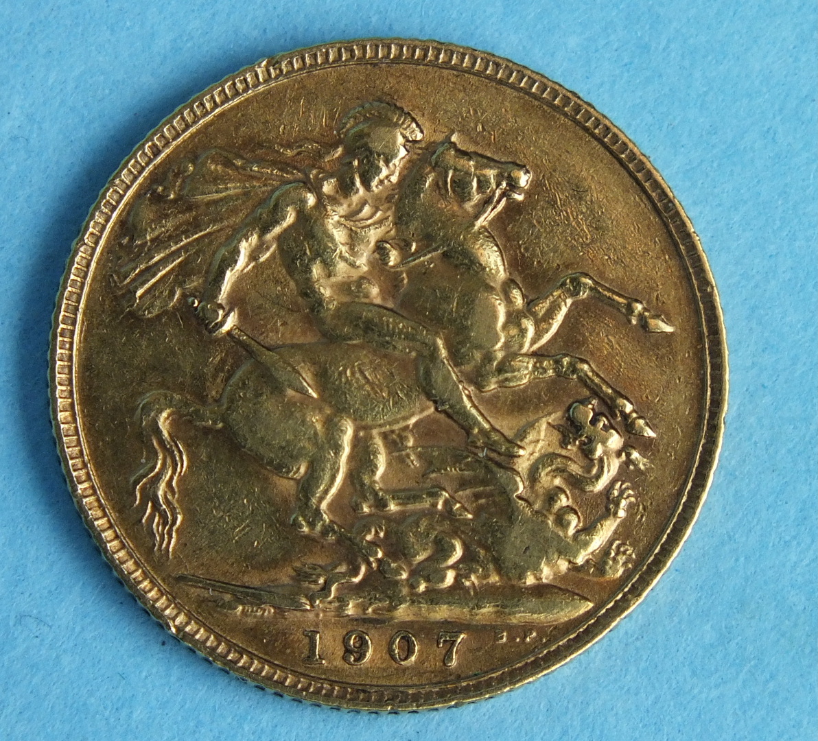 A 1907 Edward VII sovereign.