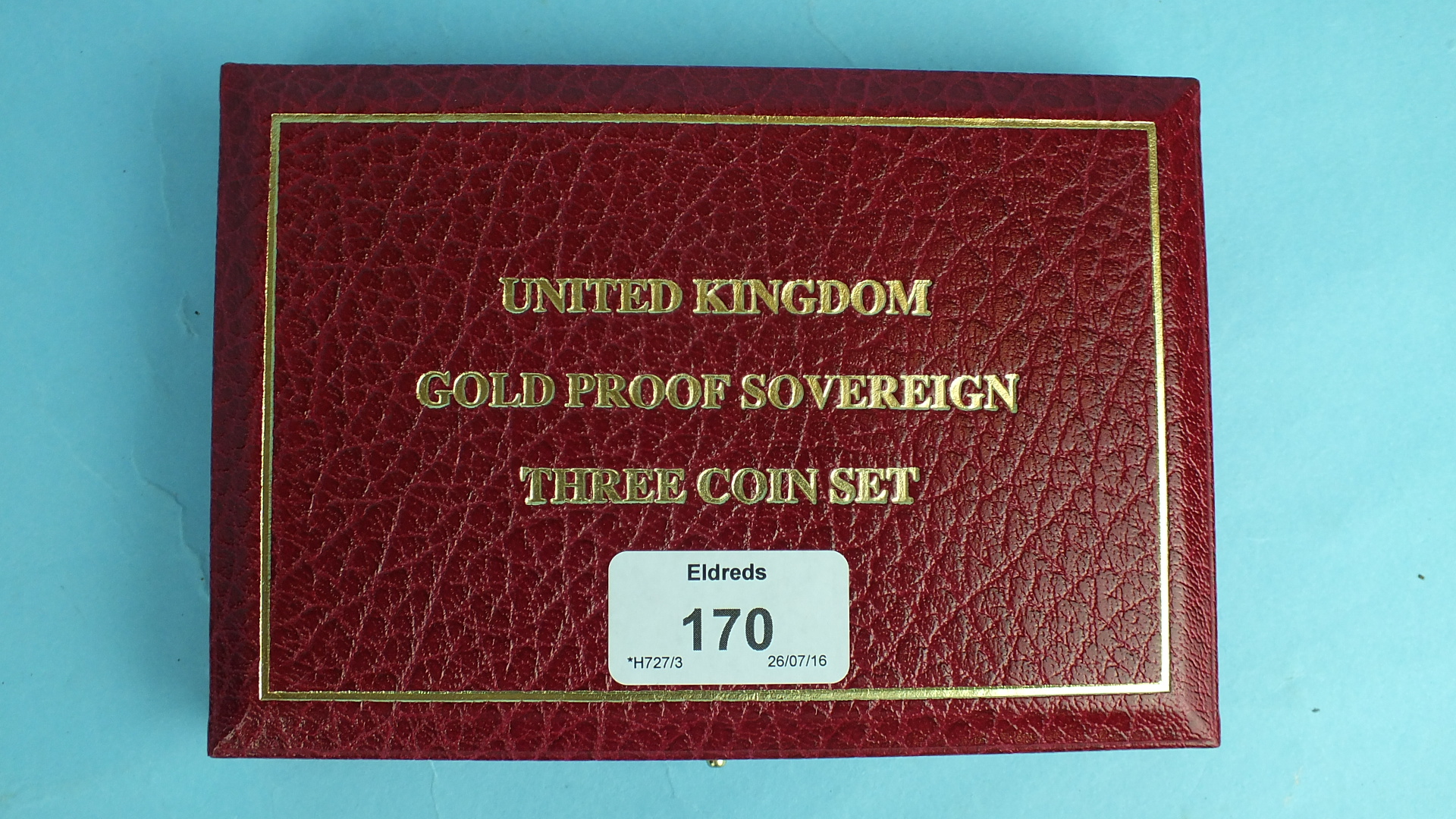 The Royal Mint 1991 United Kingdom Gold Proof Sovereign Three-Coin Set, comprising: double- - Image 2 of 2