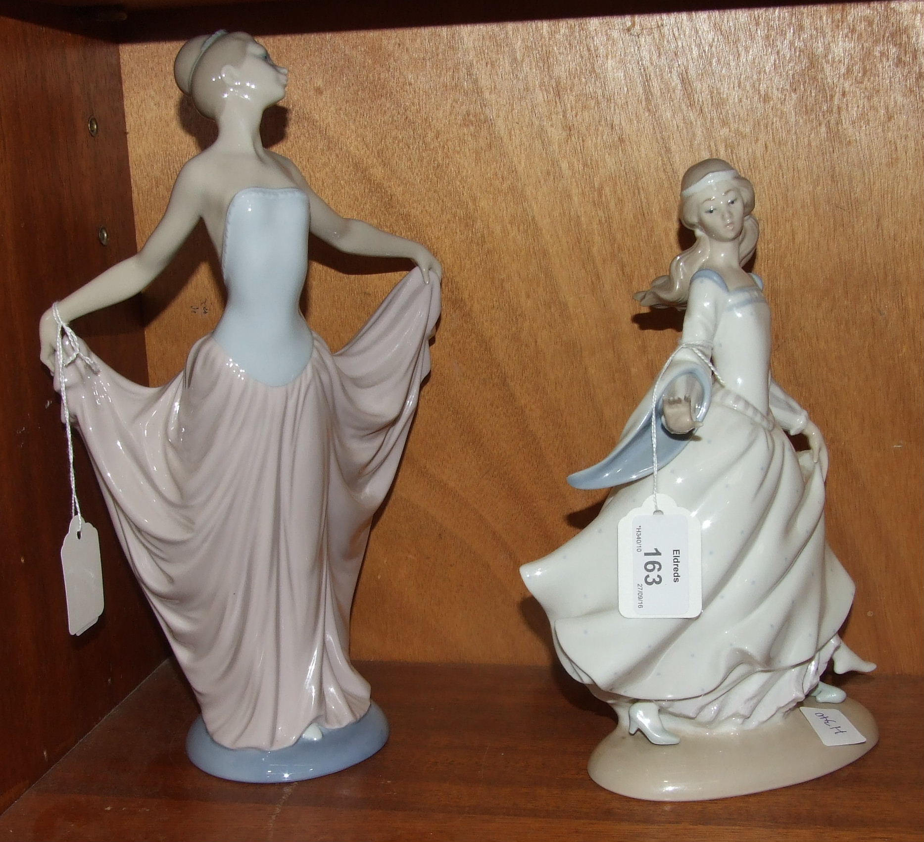 Two Lladro figurines, 'Dancer', No. 5050, 30cm and 'Young girl fleeing, losing a shoe', 25cm, (2).