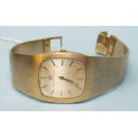 Girard-Perregaux, a gent's vintage manual wrist watch, the gold face with baton numerals, in gold-