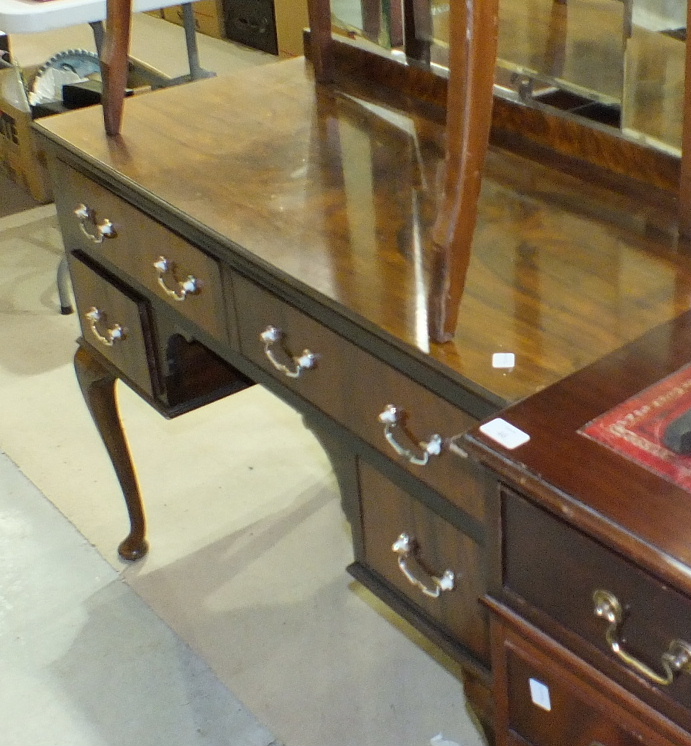 A 20th century mahogany extending dining table on cabriole legs, (with extra leaf) and a walnut - Image 2 of 2