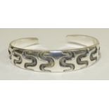 A David Andersen silver bangle marked "Copy Viking Period, D-A 925S Norway Sterling", 43.2g.