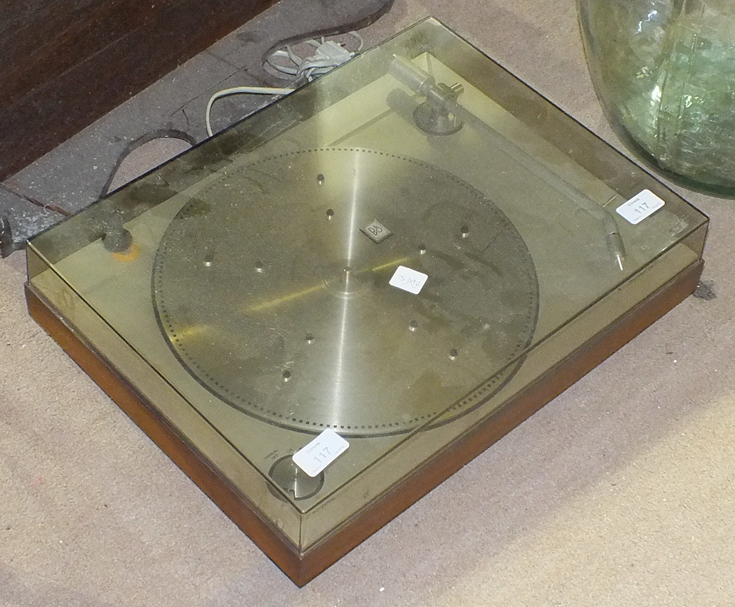 A Bang & Olufsen Beogram 1202 turntable.